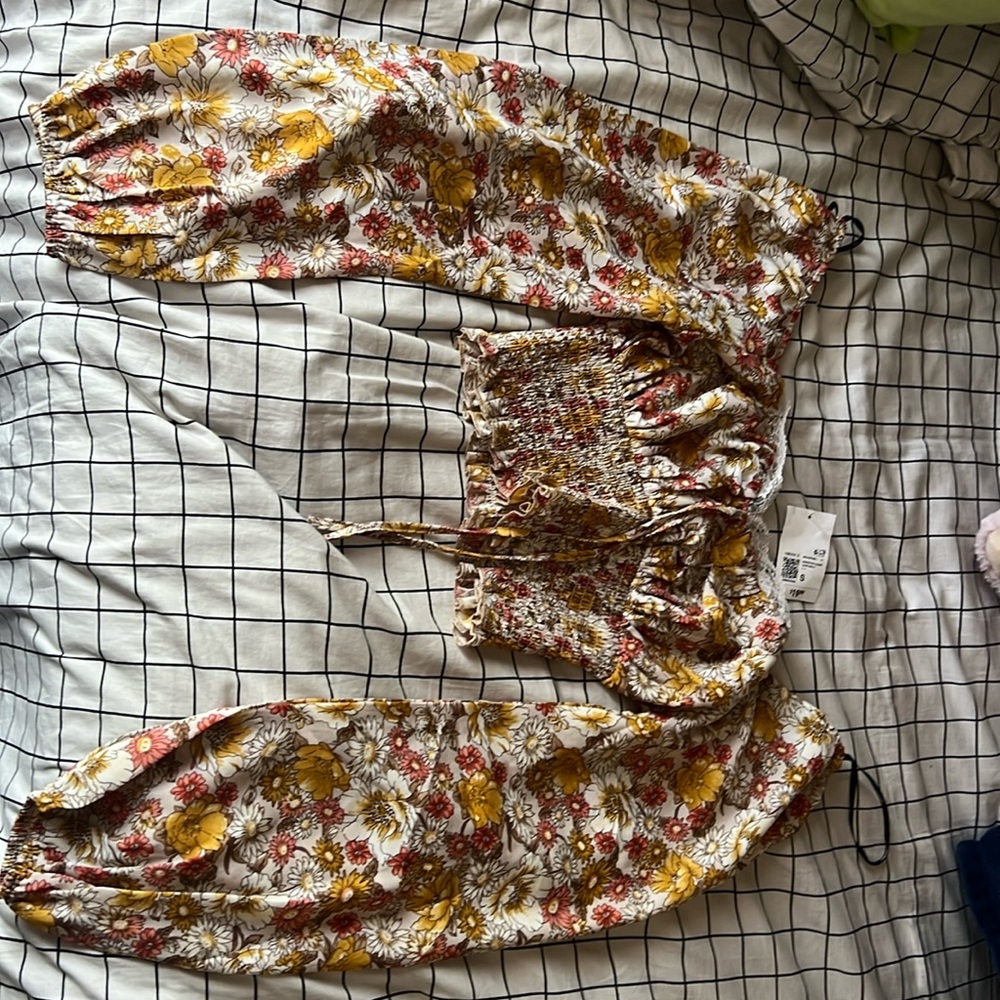 Floral Cropped Long Sleeve